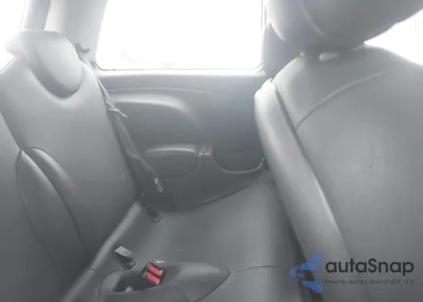 2005 Mini Cooper z USA, uszkodzony, nr VIN WMWRC33545TJ69044